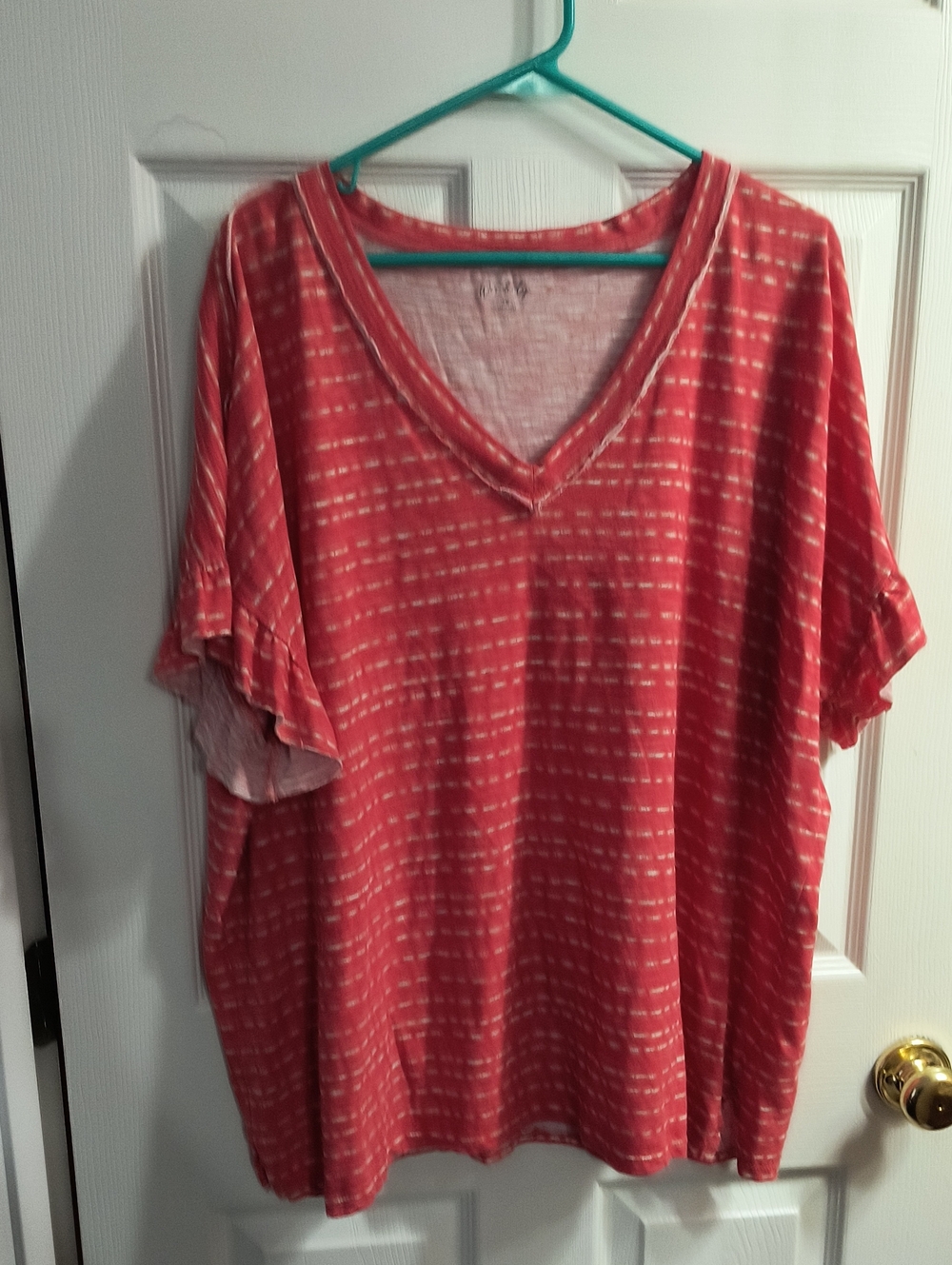 Wonderly Women's Coral V-Neck Short Sleeve Top